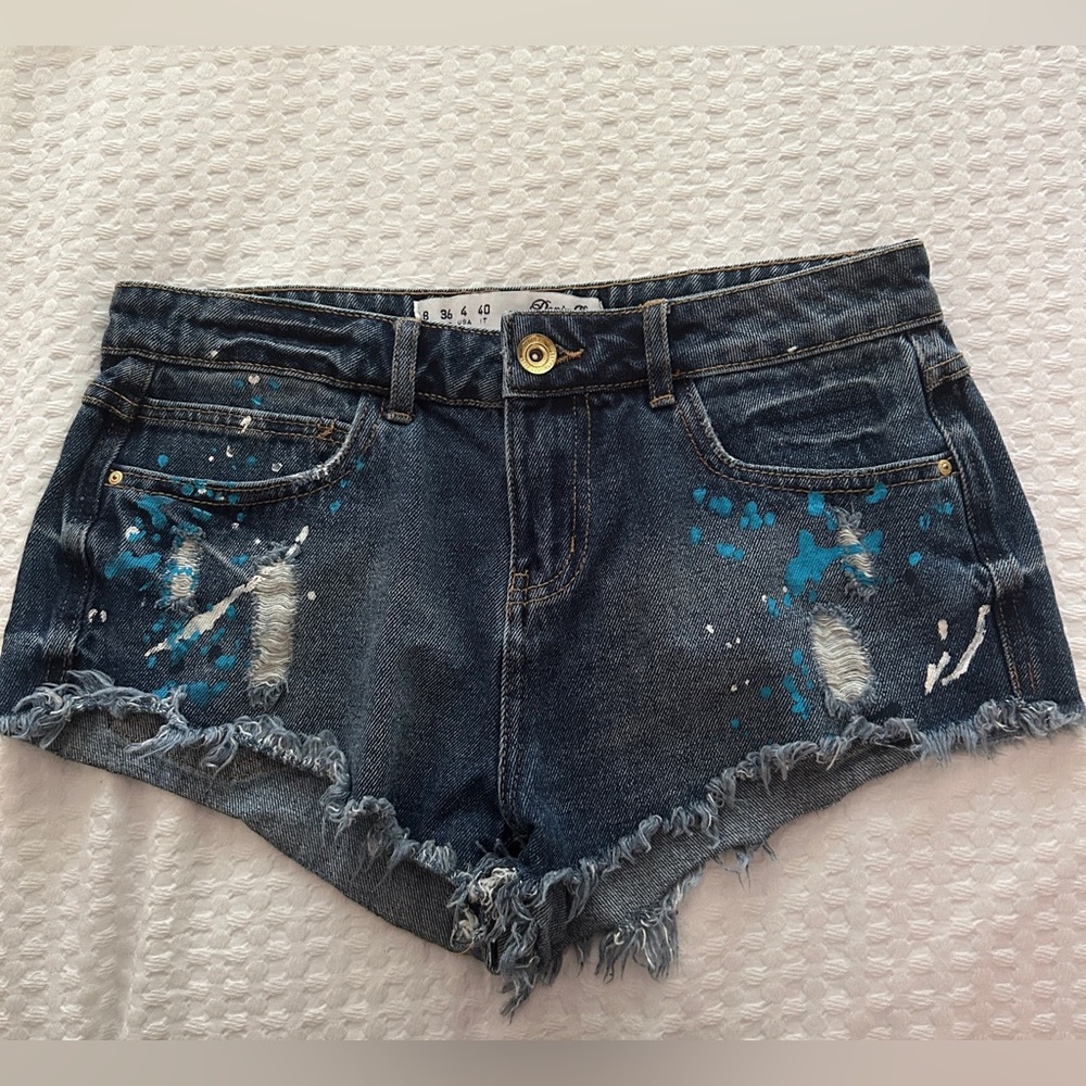 Denim&Co Blue Jean Shorts with Distressed Details